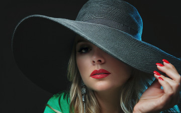 Картинка девушки -unsort+ лица +портреты глаз шляпа ногти