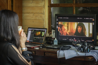 обоя кино фильмы, медиатор , сериал, компьютеры, видео, просмотр