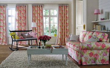 обоя интерьер, гостиная, диван, столик, букет, кресло-качалка