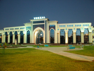 Картинка города здания дома