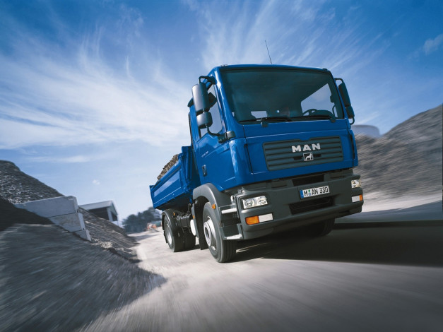 Обои картинки фото автомобили, man