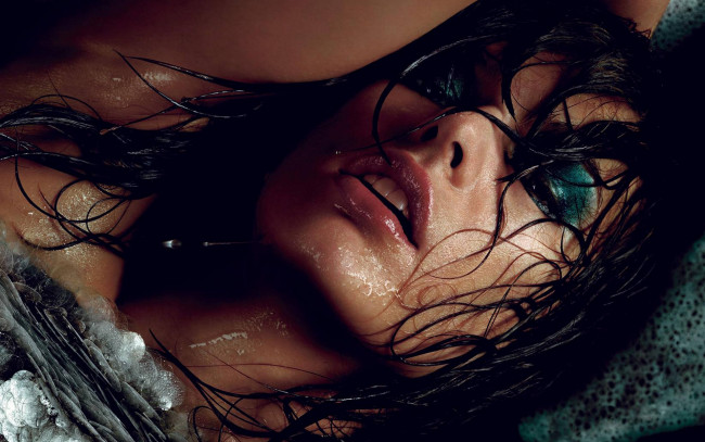 Обои картинки фото Milla Jovovich, девушки