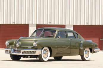 Картинка автомобили классика ангар