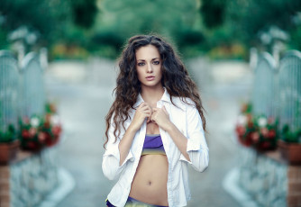 Картинка девушки alessandro+di+cicco декольте кудри alessandro di cicco взгляд живот пупок