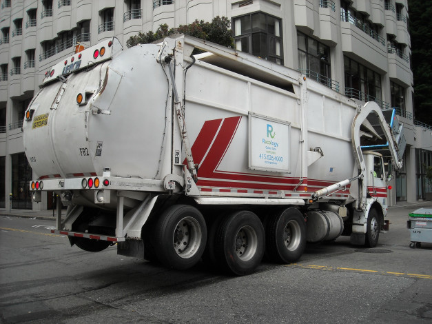 Обои картинки фото автомобили, мусоровозы, мусорщик