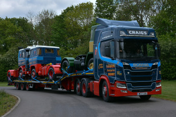 Картинка scania автомобили scania+ выставка улица грузовик