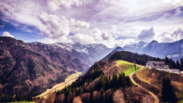 Картинка природа горы дом дороги облака