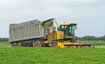 Картинка техника комбайны уборочная