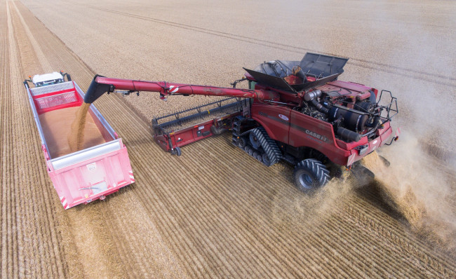 Обои картинки фото техника, комбайны, уборочная