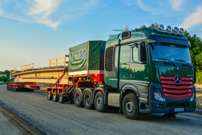 Обои картинки фото mercedes, автомобили, mercedes trucks, грузовик