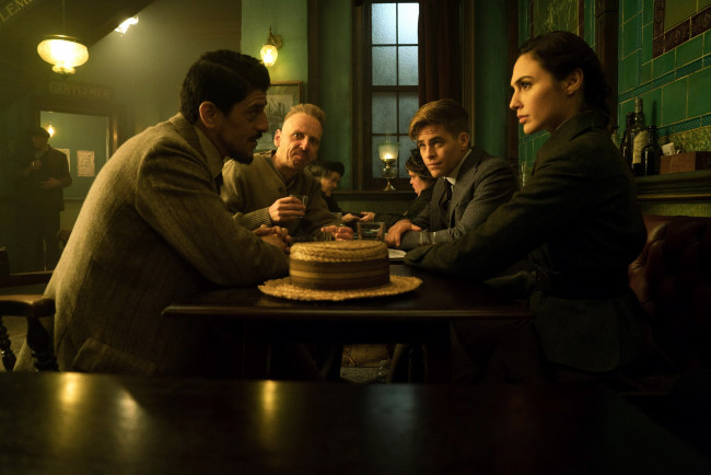 Обои картинки фото кино фильмы, wonder woman, gal, gadot