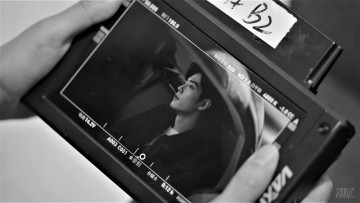 Картинка мужчины xiao+zhan актер руки камера