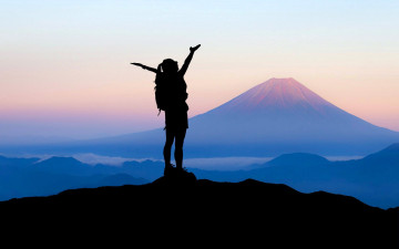 Картинка разное люди девушка силуэт рюкзак горы