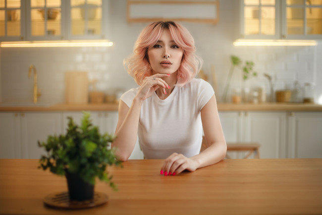 Обои картинки фото сексуальная девушка, девушки, - рыжеволосые и разноцветные, девушка, женщина, разноцветная, сексуальная, модель, звезда, позирует, разная, обувь, верхняя, стильная, одежда, нижнее, эротическое, бельё, трусы, лифчик, аксессуары, макияж, колготки, чулки, и, множество, элементов, на, фотографии