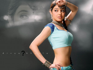 Картинка Divya+Kholsa девушки