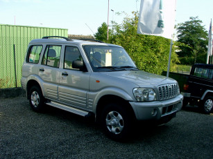 Картинка mahindra scorpio автомобили выставки уличные фото