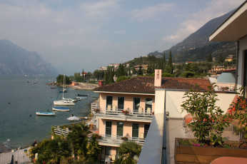 Картинка озеро гарда города здания дома италия