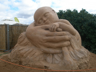 Картинка разное фигуры из песка льда снега песок скульптура