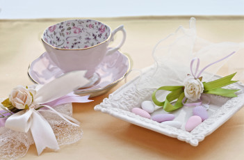 Картинка разное посуда столовые приборы кухонная утварь драже розочки чашка elena di guardo