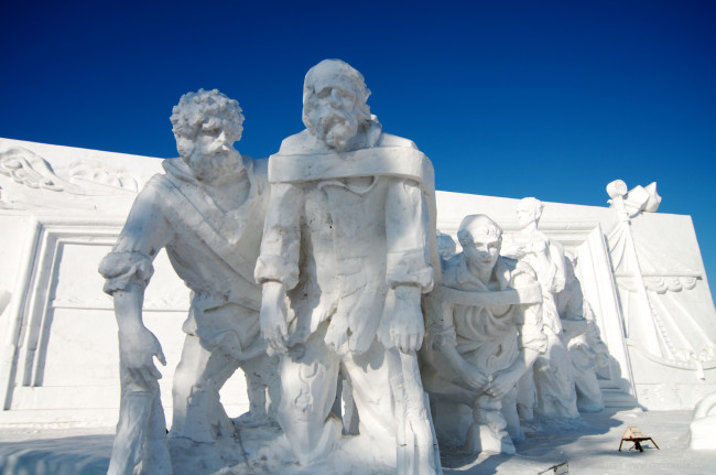 Обои картинки фото разное, фигуры, из, песка, льда, снега, осень, лес, растение