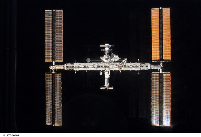 Обои картинки фото космос, космические, корабли, станции, мкс, мир