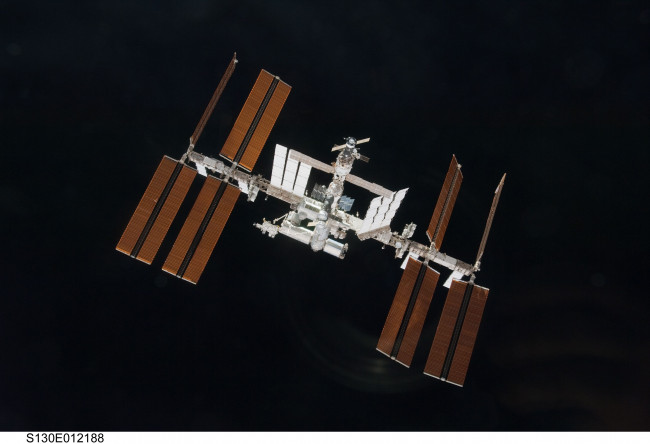 Обои картинки фото космос, космические, корабли, станции, мкс, мир