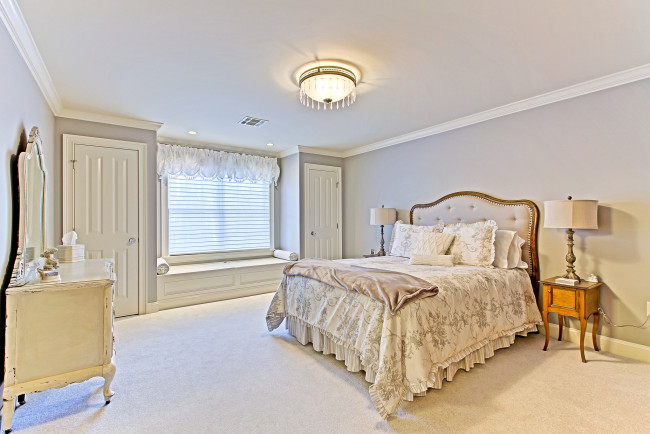 Обои картинки фото интерьер, спальня, комод, кровать, окно