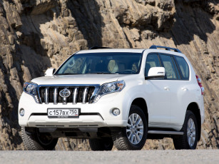 Картинка автомобили toyota cis-spec prado cruiser land светлый 2013г 150