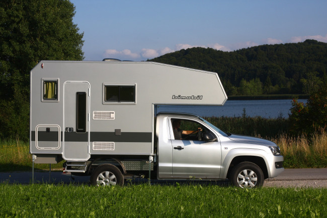 Обои картинки фото автомобили, дом на колёсах, amarok, volkswagen, husky, bimobil