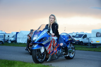 обоя moto girl, мотоциклы, мото с девушкой, moto, girl