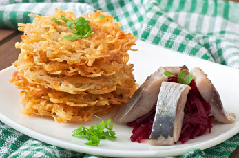 Картинка еда рыба +морепродукты +суши +роллы драники картофельный селедка