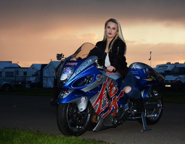 Обои картинки фото moto girl, мотоциклы, мото с девушкой, moto, girl