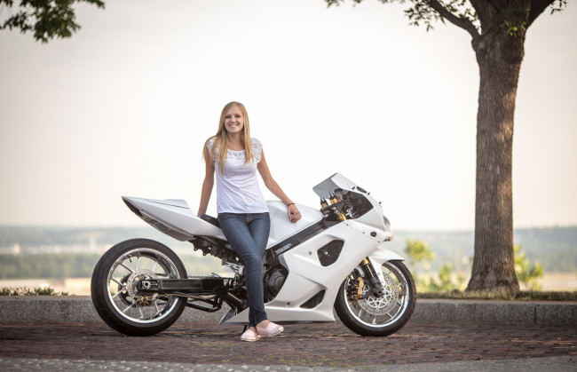 Обои картинки фото moto girl, мотоциклы, мото с девушкой, moto, girl