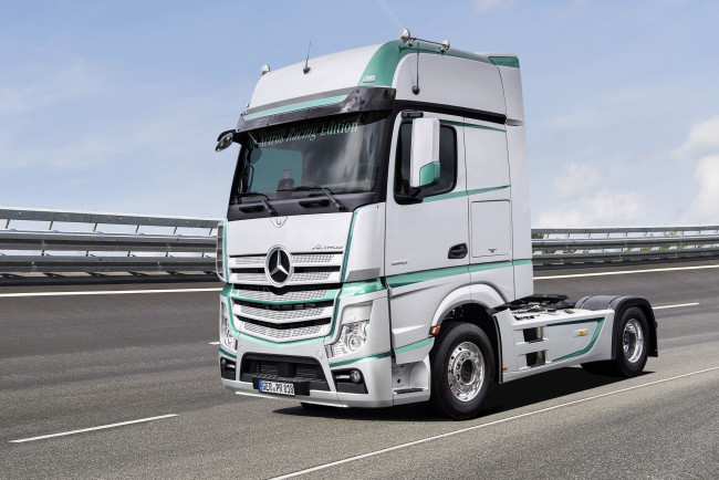 Обои картинки фото автомобили, mercedes trucks, mercedes, benz