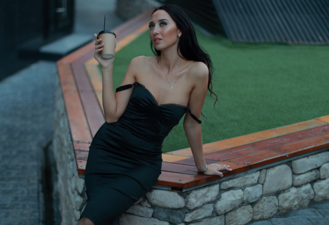 Обои картинки фото девушка, девушки, -unsort , брюнетки, темноволосые, модель