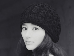 Картинка календари компьютерный+дизайн шапка девушка лицо calendar 2019 женщина взгляд