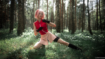 Картинка девушки светлана+хофман+ lunny+chan образ косплей костюм наряд лес тренировка upskirt под юбкой разрез тень чулки колготки широко расставила раздвинула ноги