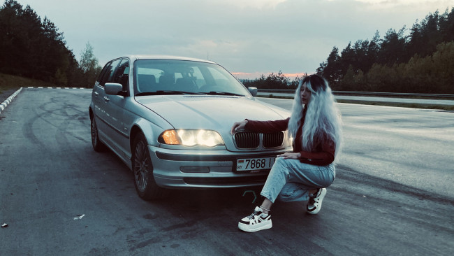 Обои картинки фото автомобили, -авто с девушками, bmw, 3, series