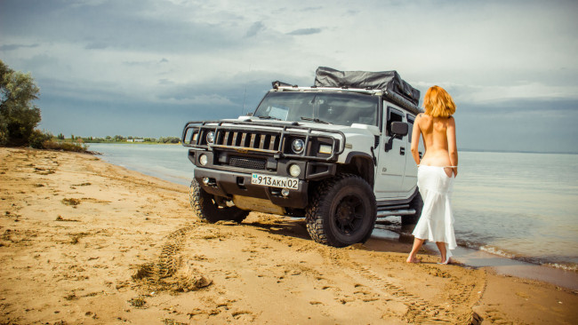 Обои картинки фото автомобили, -авто с девушками, hummer, h2