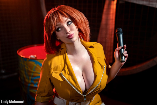 Обои картинки фото девушки, мария давыдова , lady melamori, образ, косплей, наряд, костюм, микрофон, журналистка