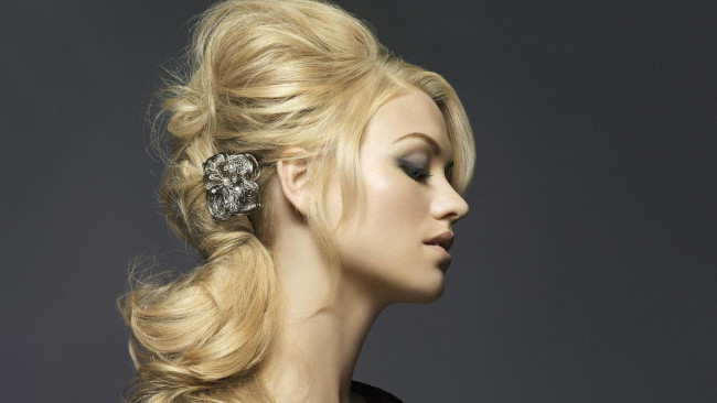 Обои картинки фото Yvonne Strahovski, девушки, прическа, блондинка