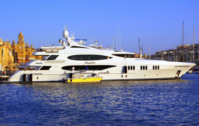 Обои картинки фото корабли, Яхты, причал, белая, роскошная