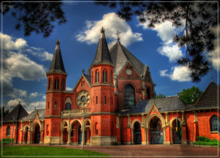 Картинка eingangsportal des stadtfriedhof st& 246 cken hannover города католические соборы костелы аббатства газон парк храм