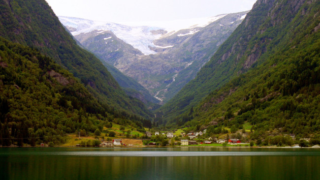Обои картинки фото города, пейзажи, вода, горы