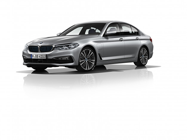Обои картинки фото автомобили, bmw, 530e, worldwide