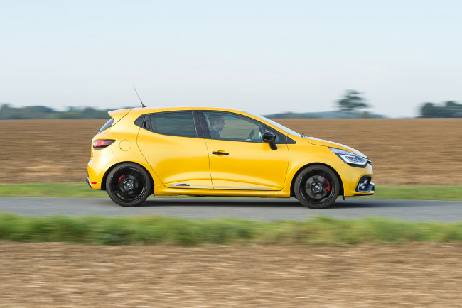 Обои картинки фото автомобили, renault, clio, trophy, uk-spec, 2016г
