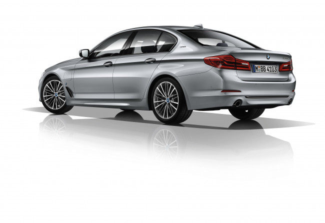 Обои картинки фото автомобили, bmw, 530e, worldwide