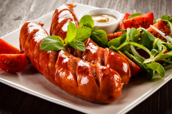 Картинка еда шашлык +барбекю сосиски гриль зелень горчица томат помидоры