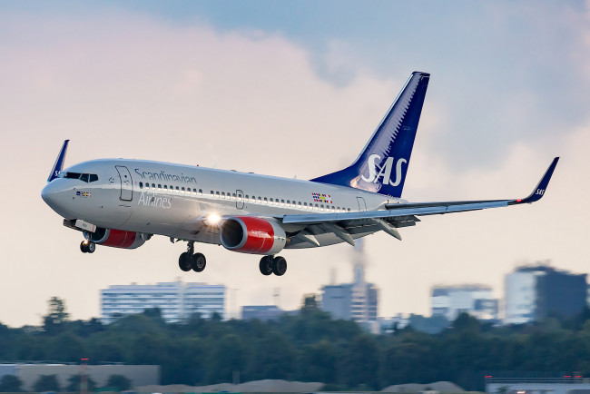 Обои картинки фото авиация, пассажирские самолёты, авиалайнер