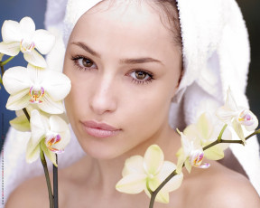 Картинка календари девушки лицо цветы взгляд женщина